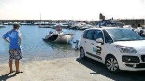 cargando el barco V2 5.0 en rampa de varada NAUTICA_REMOLCABLE_002